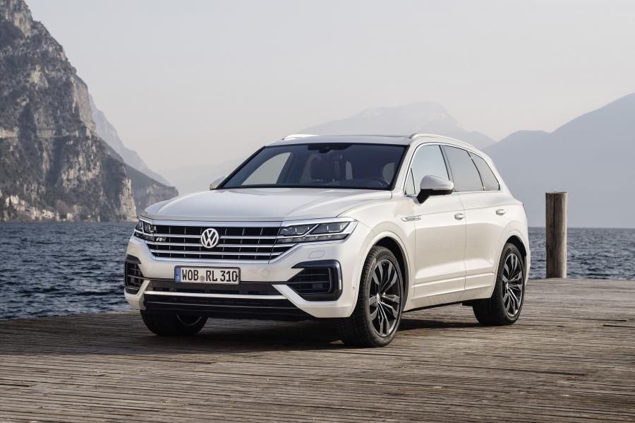  Volkswagen Touareg V6 TDI R-Line 2018 года  (WW) (фото 38 из 41)